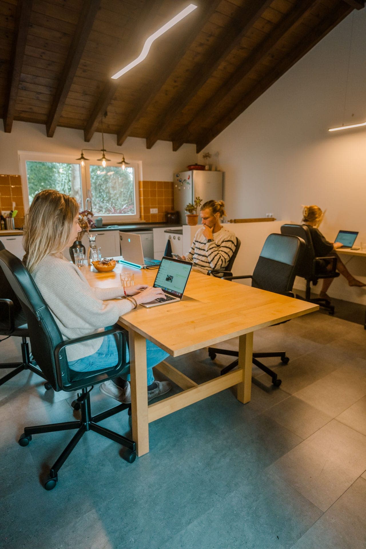 Work setup — Barefoot Guesthouse & Coliving Ericeira