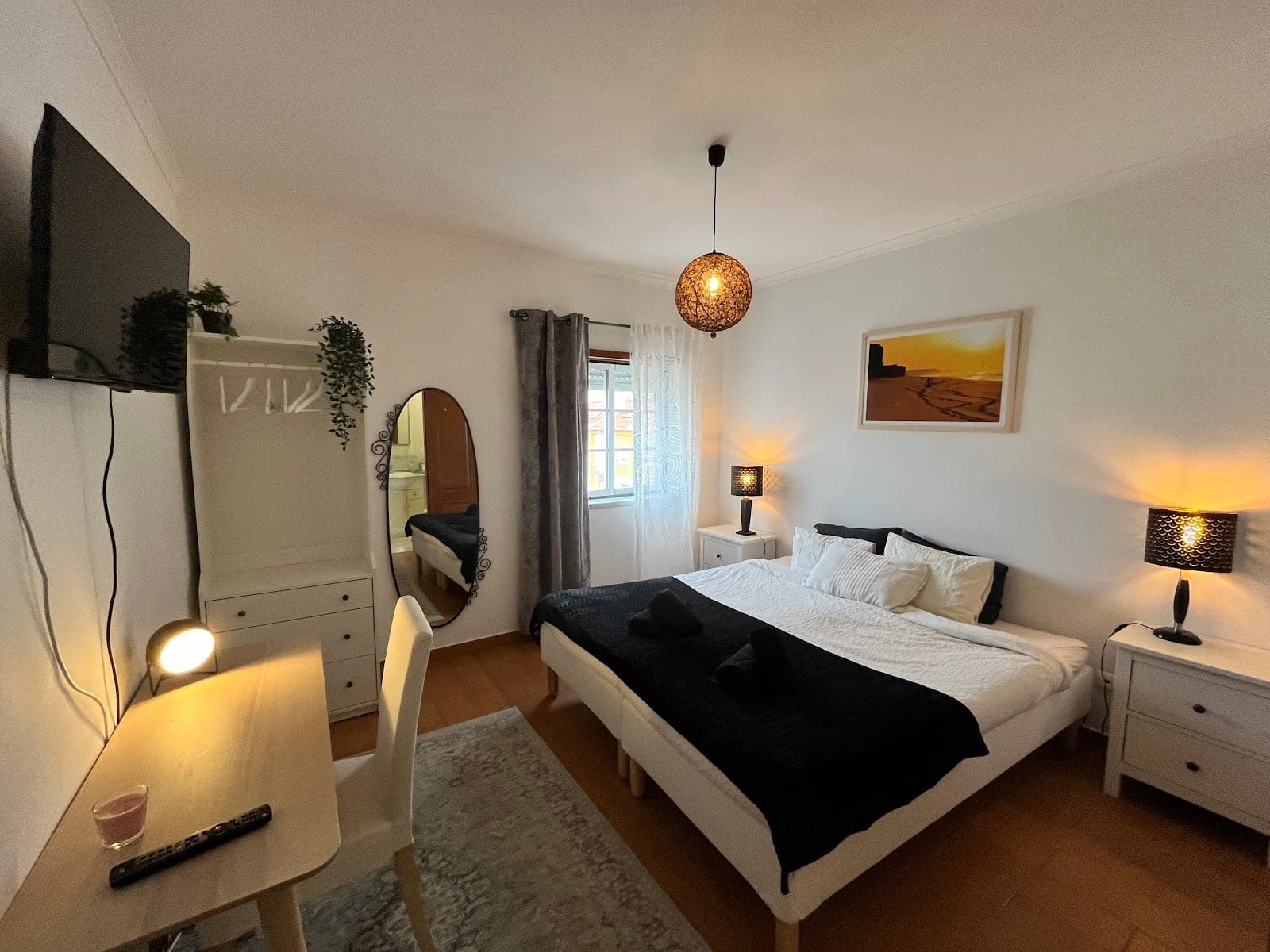Work setup — Peniche Surf Lodge